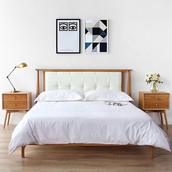 Giường ngủ gỗ tự nhiên kiểu dáng thanh lịch GHS-9017